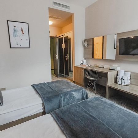 Caro Boutique Hotel Oradea Εξωτερικό φωτογραφία
