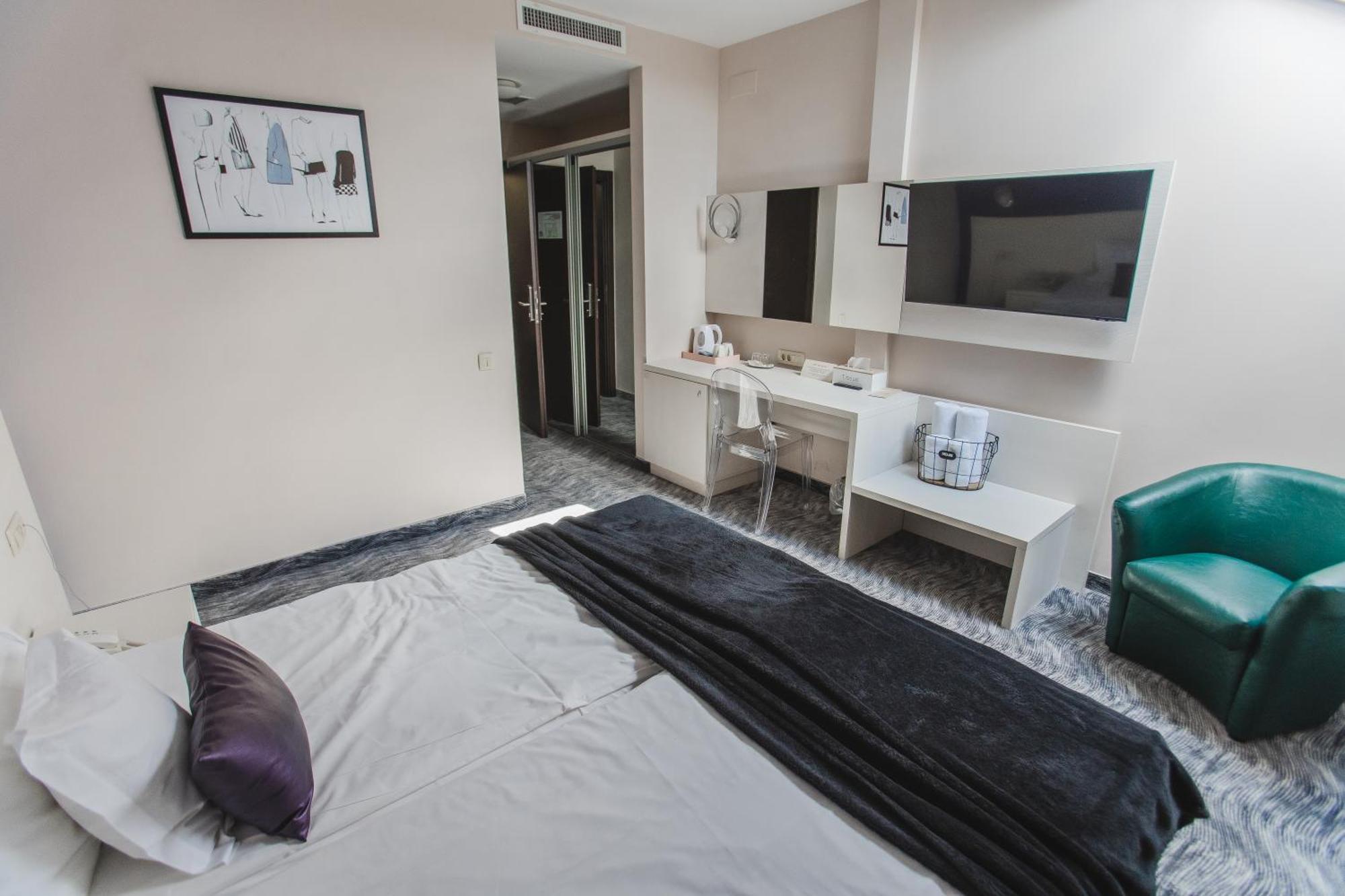 Caro Boutique Hotel Oradea Εξωτερικό φωτογραφία