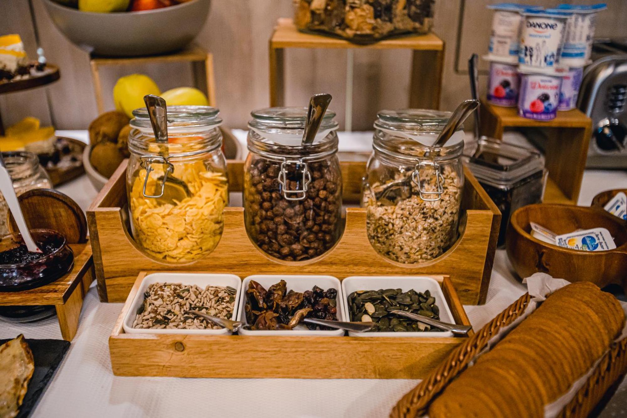 Caro Boutique Hotel Oradea Εξωτερικό φωτογραφία